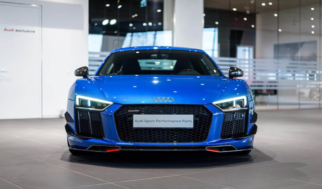 Audi R8 V10