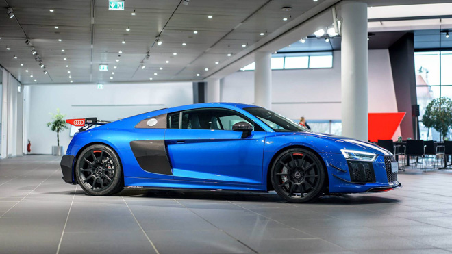 Audi R8 V10