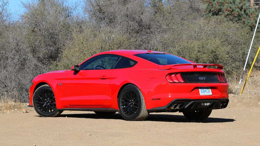 Ford Mustang là chiếc xe thể thao bán chạy nhất thế giới 2017 - 8