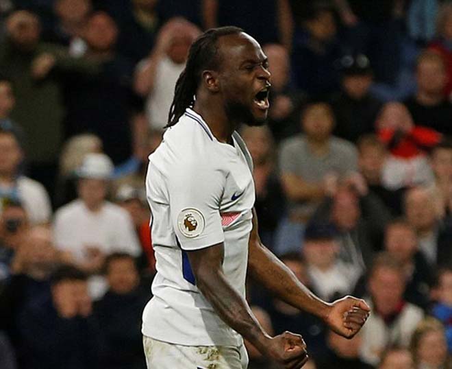 Moses ấn định chiến thắng cho Chelsea Moses ấn định chiến thắng cho Chelsea