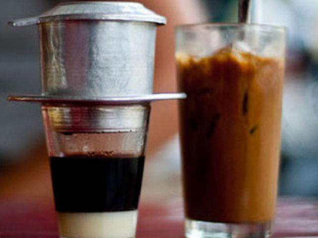 Chỉ cần 1-2 ly nước là kiểm tra nhanh được cà phê nguyên chất hay có độc chất