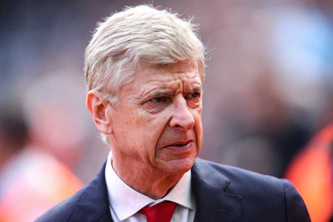 Cú sốc Arsenal: Wenger bị sa thải, học trò choáng váng không nói nên lời - 1