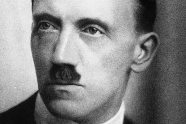 Những sự thật ít được biết đến về trùm phát xít Hitler - 1