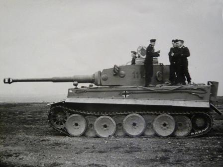 Những cỗ xe tăng đáng sợ của Hitler - 6