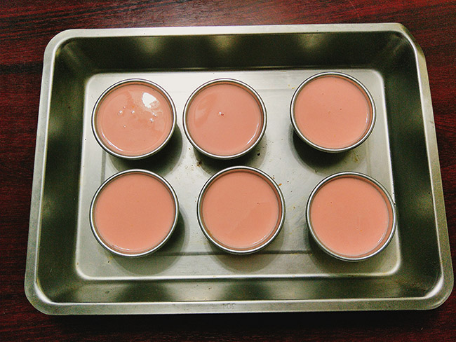 Bánh flan dâu tây mềm mịn ngọt ngào mà cách làm không hề khó - 8