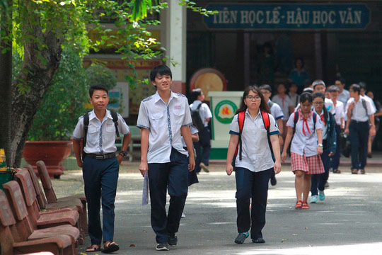 Hơn 15.000 học sinh TP.HCM rớt lớp 10 công lập sẽ học ở đâu?