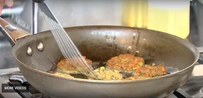 "Khóc thét" trước món ăn kinh dị được làm từ ấu trùng ruồi giấm - 6