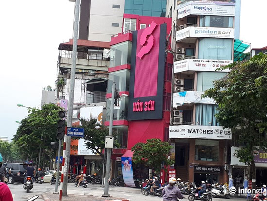 Cùng ngắm những ngôi nhà có kiến trúc "độc đáo" tại Hà Nội
