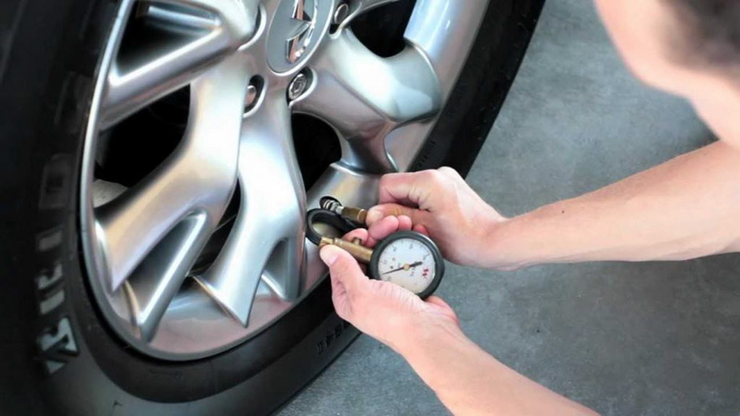 Gợi ý những kiểm tra cơ bản cho xe trước khi đi xa - 3