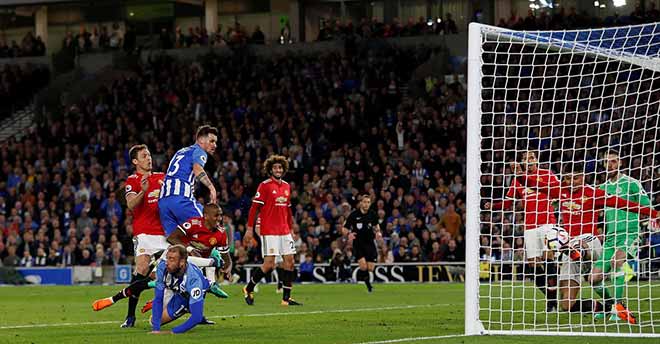 Brighton - MU: Đòn trừng phạt điếng người - 2