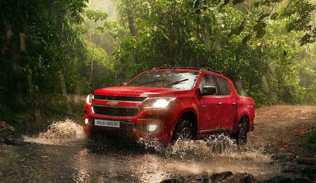 Chevrolet Colorado 1 cầu số tự động - 2.5L AT 4x2 mới "chốt giá" 651 triệu đồng - 2