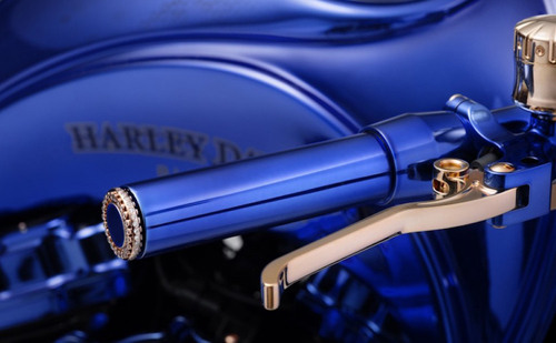 Chiếc Harley Davidson Softail Slim Blue Edition giá 43 tỷ đồng có gì đặc biệt? - 4