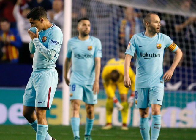 Barca thất thần sau trận thua kinh hoàng trước Levante Barca thất thần sau trận thua kinh hoàng trước Levante