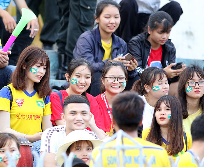 Có Văn Đức U23, CLB Quảng Nam vẫn &#34;trách&#34; chân dài bóng chuyền - 3