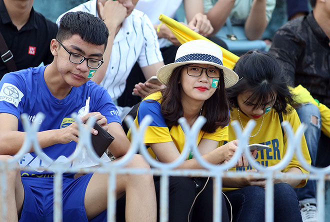 Có Văn Đức U23, CLB Quảng Nam vẫn &#34;trách&#34; chân dài bóng chuyền - 4