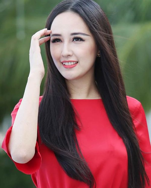 Sau Mai Phương Thúy, tới lượt Kỳ Duyên họa lông mày dài tận... thái dương - 7