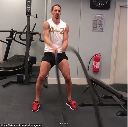 Ibrahimovic, Bale ở nhà xem World Cup nhưng vẫn tích cực tập gym, luyện cơ - 2