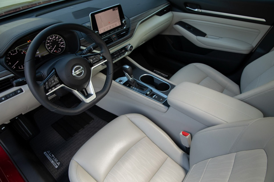 Đối thủ của Toyota Camry: Nissan Altima có thêm phiên bản đặc biệt ''Edition ONE'' - 3