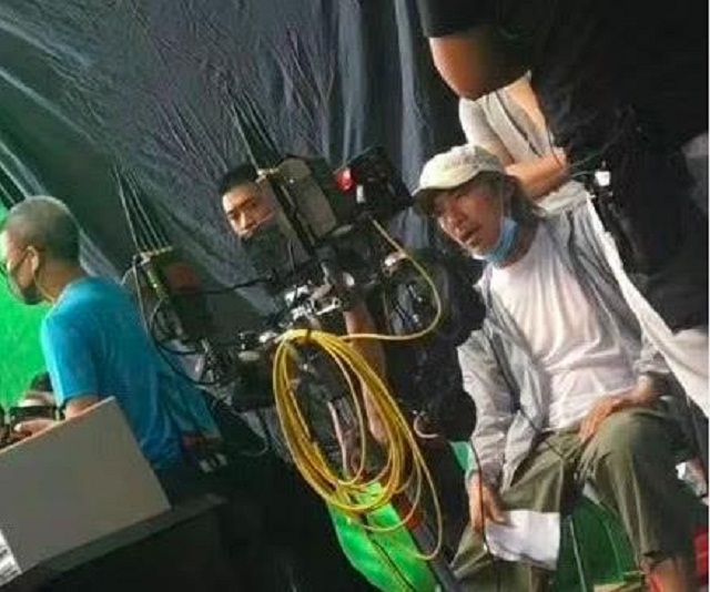 Sau Lý Liên Kiệt, "vua hài" Châu Tinh Trì xuất hiện với vẻ tiều tụy như ông lão - 4