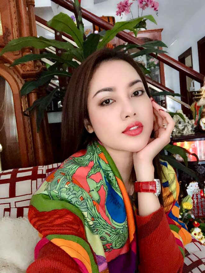 Chân dung vợ Việt kiều "mang bầu 4 tháng sau 4 tháng quen" của Lâm Vũ - 12