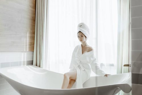 'Cô bé trà sữa Việt" Jun Vũ bức xúc vì bị chê mặc bikini khoe thân phản cảm - 8