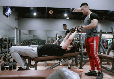 Má»t thÃ¡ng &#34;Än ngá»§&#34; trong phÃ²ng gym Äá» cÃ³ thÃ¢n hÃ¬nh nam vÆ°Æ¡ng nhÆ° Minh Trung - 9