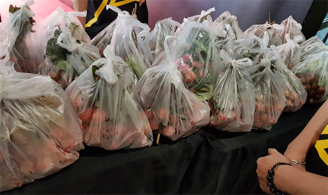 Lam Trường mua 200 kg vải “giải cứu” nông dân nghèo - 4