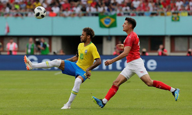 Brazil có chiến thắng thuyết phục