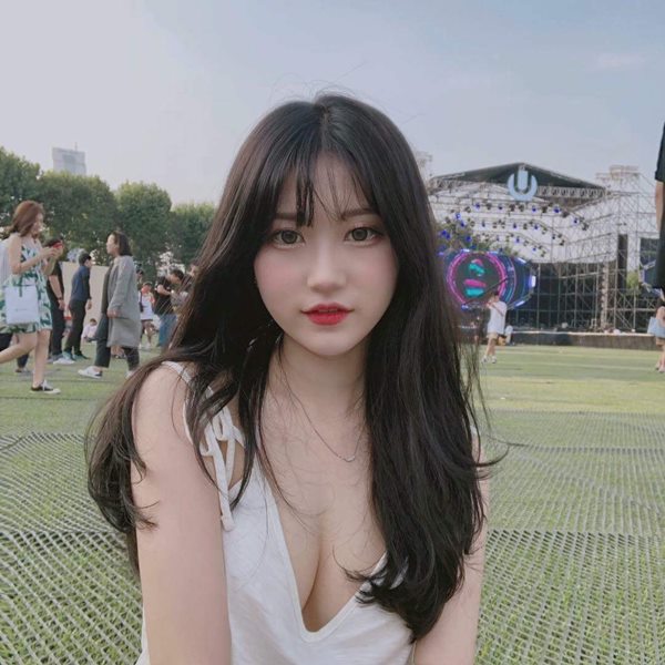 Thời trang của con gái Hàn khi đi đại nhạc hội Thời trang của con gái Hàn khi đi đại nhạc hội
