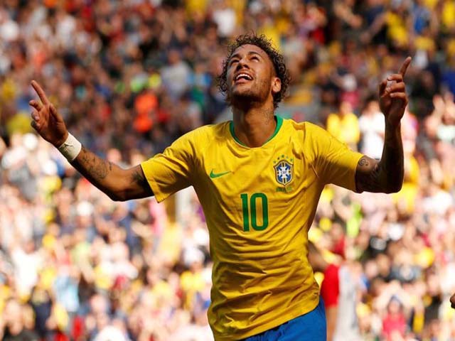 ĐT Brazil: Neymar tái hiện &#34;Gót chân của Chúa&#34;, chờ làm trò Guti ở Real