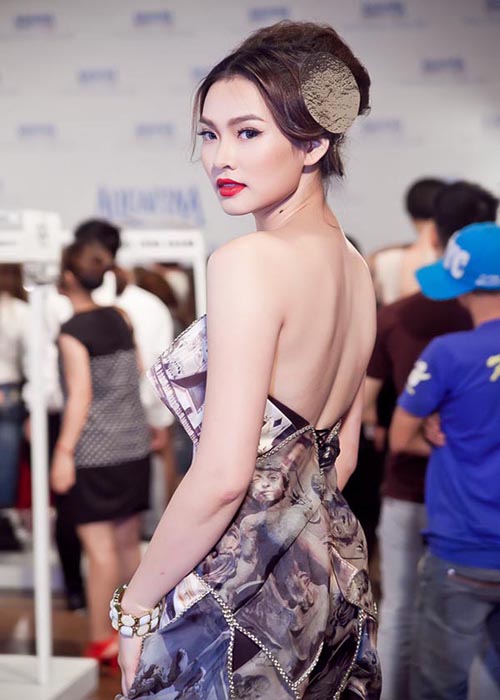 Giải vàng Siêu mẫu Vương Thu Phương: “Đại gia sợ tôi!” Giải vàng Siêu mẫu Vương Thu Phương: “Đại gia sợ tôi!”