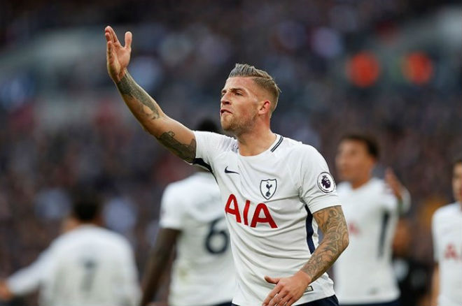 Alderweireld khó đến MU