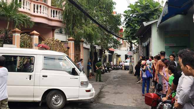 Vụ án mạng hai cha con tử vong ở Sài Gòn: Hàng xóm bàng hoàng - 2