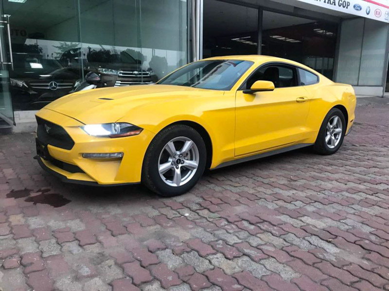 Ford Mustang 2018 về Việt Nam, giá không dưới 2 tỷ đồng - 1