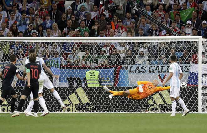 Croatia hủy diệt Á quân World Cup, Argentina - Messi phai mờ giấc mơ - 12
