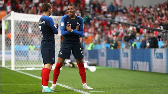 “Ăn trộm” bàn thắng Giroud, SAO 180 triệu euro đi vào lịch sử ĐT Pháp