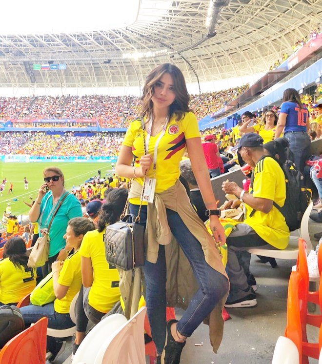 Em gái siêu mẫu nội y của tiền vệ tuyển Colombia &#34;cháy rực&#34; World Cup - 6