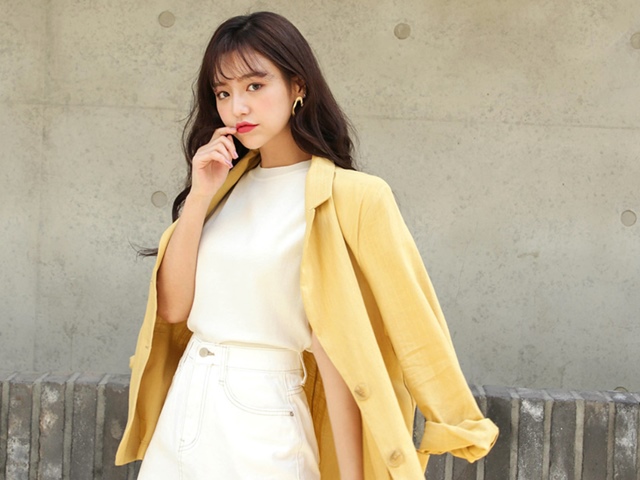 Có kiểu áo khoác sành điệu, hè mặc không nóng