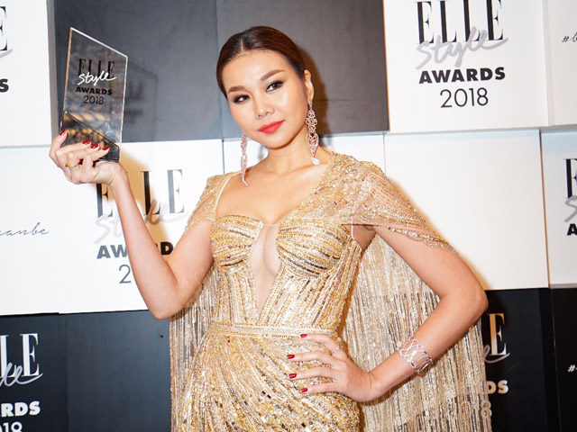 Công phá thảm đỏ Elle Style Awards, Thanh Hằng bật mí về BST sắp ra mắt của Công Trí