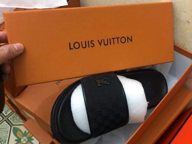 "Đánh sập" website doanh thu hơn 20 tỉ đồng từ bán sản phẩm giả Gucci, Louis Vuitton, Hermers "Đánh sập" website doanh thu hơn 20 tỉ đồng từ bán sản phẩm giả Gucci, Louis Vuitton, Hermers