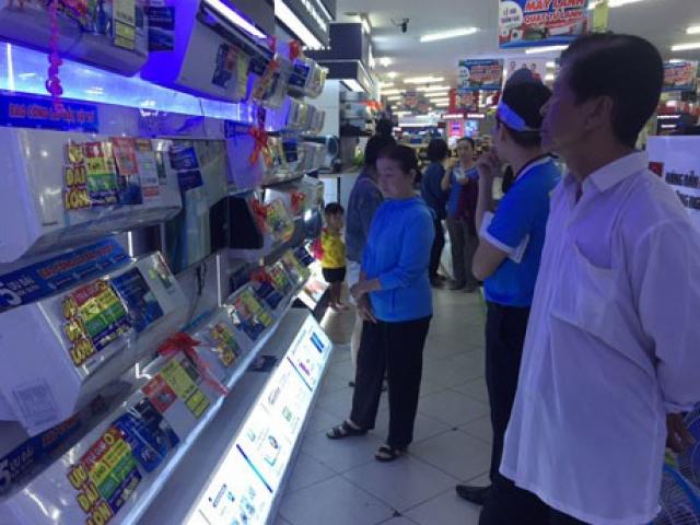 Thị trường máy lạnh "sốt" theo nắng nóng Thị trường máy lạnh "sốt" theo nắng nóng