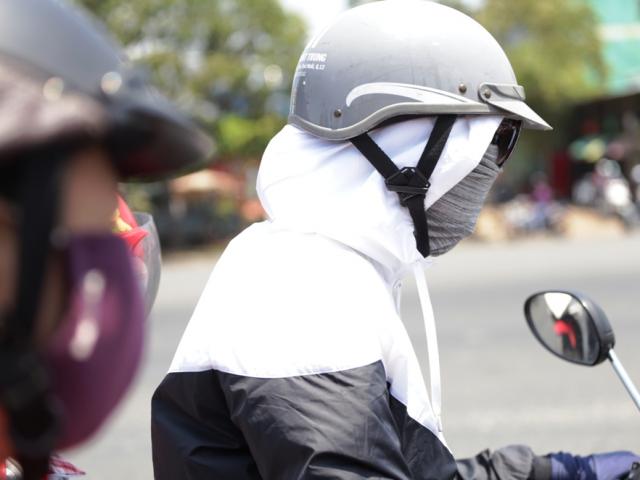 Những người này không nên ra ngoài trời lúc nắng nóng đỉnh điểm