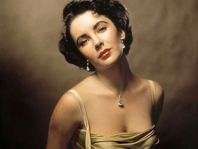 Cách giảm cân kỳ lạ của &#34;huyền thoại mắt tím&#34; Elizabeth Taylor