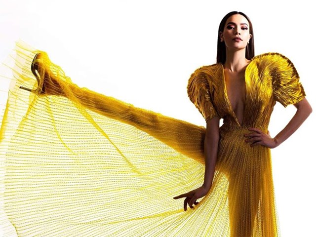 Hà Hồ lại thành chủ đề bàn tán với bộ ảnh thời trang "buông rèm đón gió"