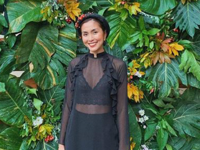 Hà Tăng bạo dạn diện trang phục xuyên thấu lộ nội y gây tranh cãi