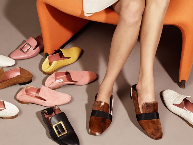 Lịch sử hãng giày được nữ hoàng Elizabeth Đệ Nhị đi trong ngày lễ kế vị