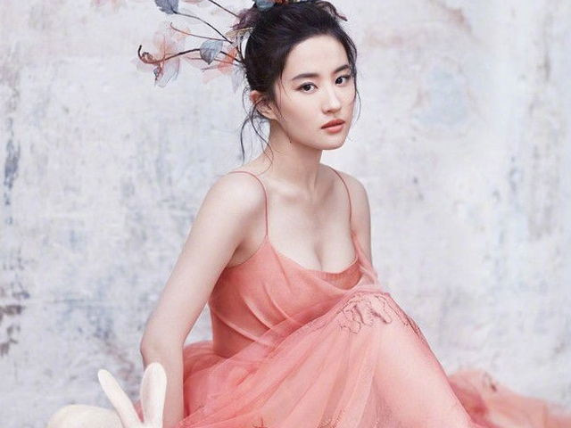 Lưu Diệc Phi là "nữ thần" được đàn ông Trung Quốc khao khát nhất 2019