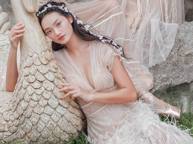 Hóa tiên nữ giáng trần nhờ váy pastel duyên dáng