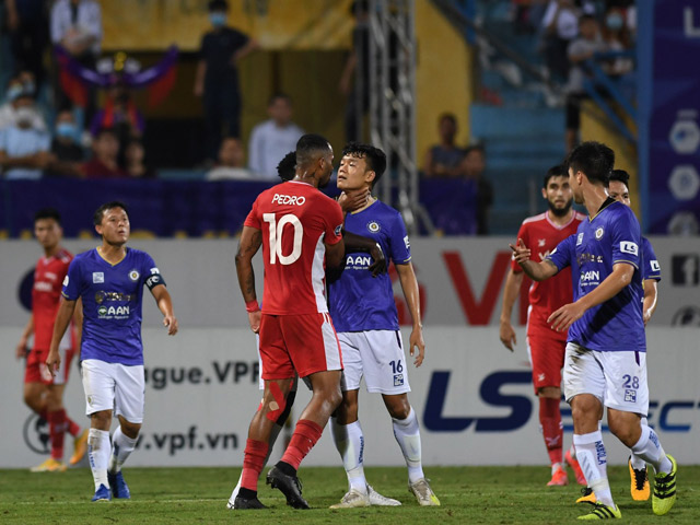 Học trò thầy Park bị bóp cổ ở trận CLB Hà Nội thua cay đắng Học trò thầy Park bị bóp cổ ở trận CLB Hà Nội thua cay đắng