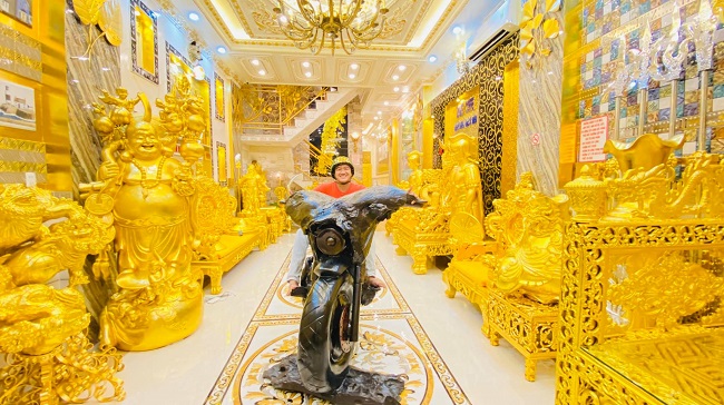 “Thừa tiền”, đại gia Việt đua nhau xây lâu đài dát vàng, nội thất toàn gỗ quý - 5